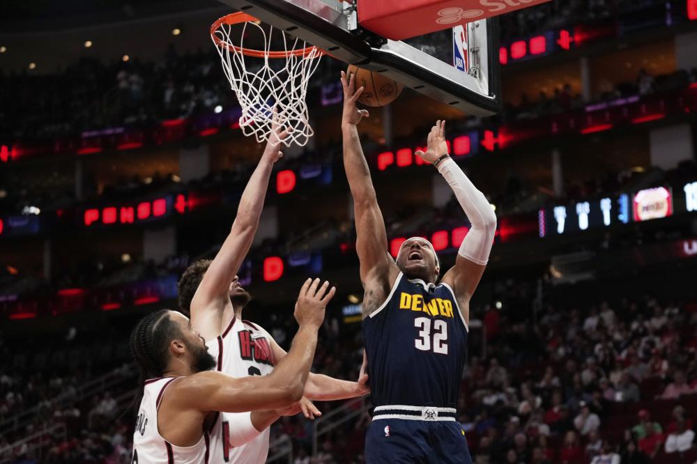 足球比赛中 足球比赛中